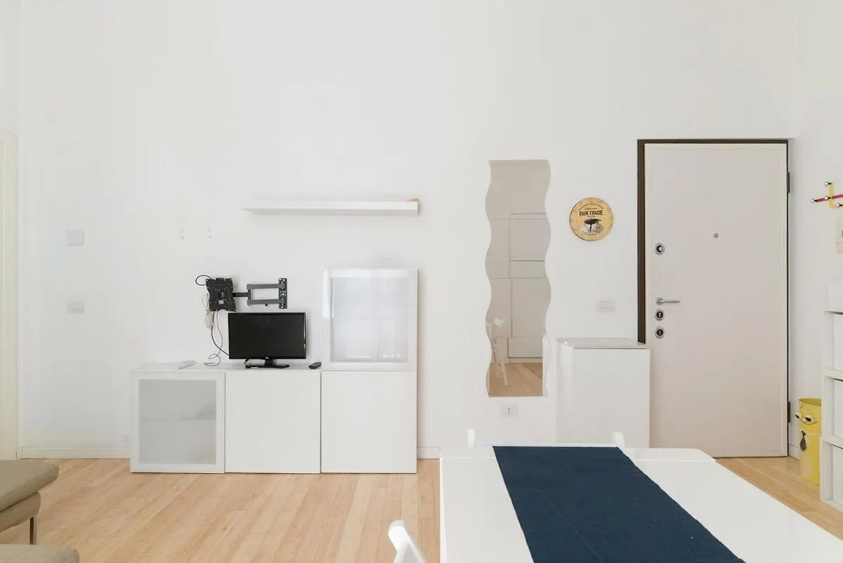 Lodi Moderno E Accogliente Bilocale Apartment Milan
